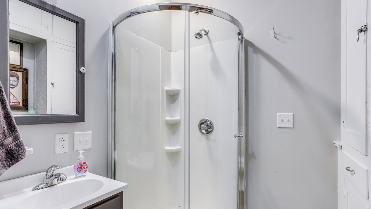 Photo of Bathroom in Tiffin