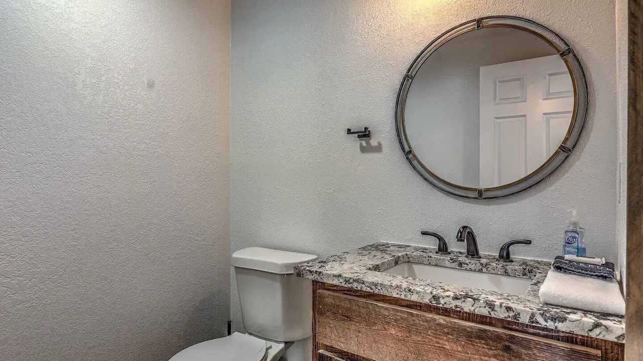 Photo of Bathroom in Cherry Log