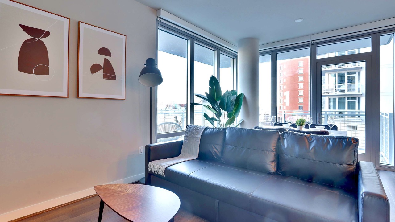 Photo of Livingroom in Clarendon