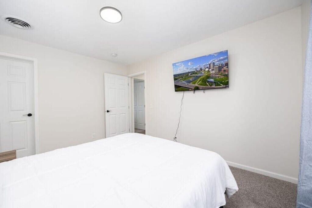 Photo of Bedroom in Grove City