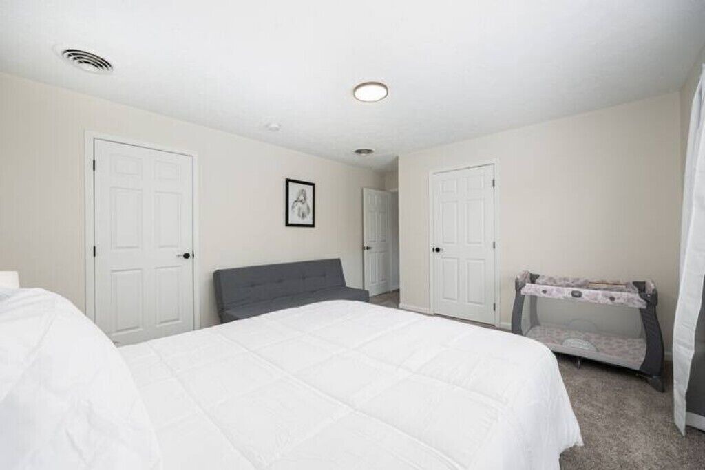 Photo of Bedroom in Grove City