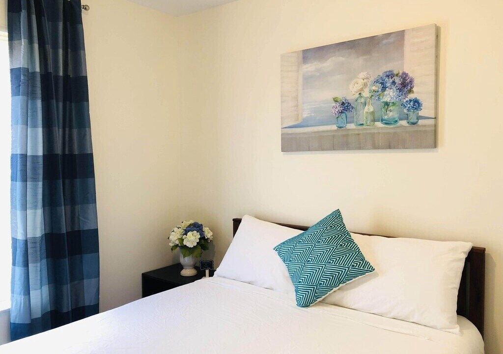 Photo of Bedroom in Lincoln Village