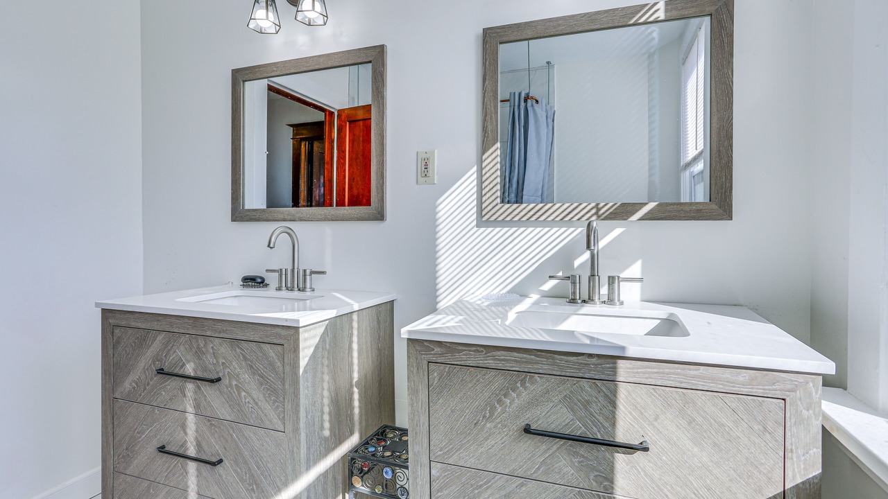 Photo of Bathroom in Cuddebackville