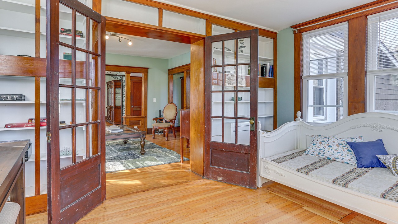 Photo of Bedroom in Cuddebackville