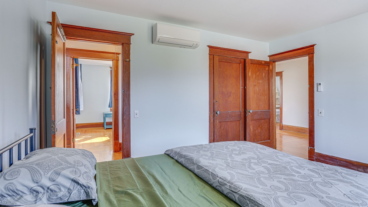 Photo of Bedroom in Cuddebackville