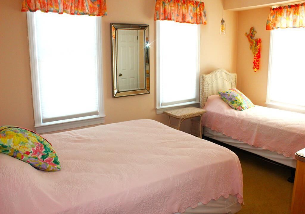Photo of Bedroom in Townsend's Inlet