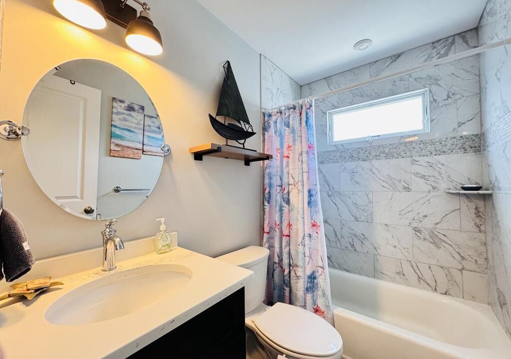 Photo of Bathroom in Townsend's Inlet