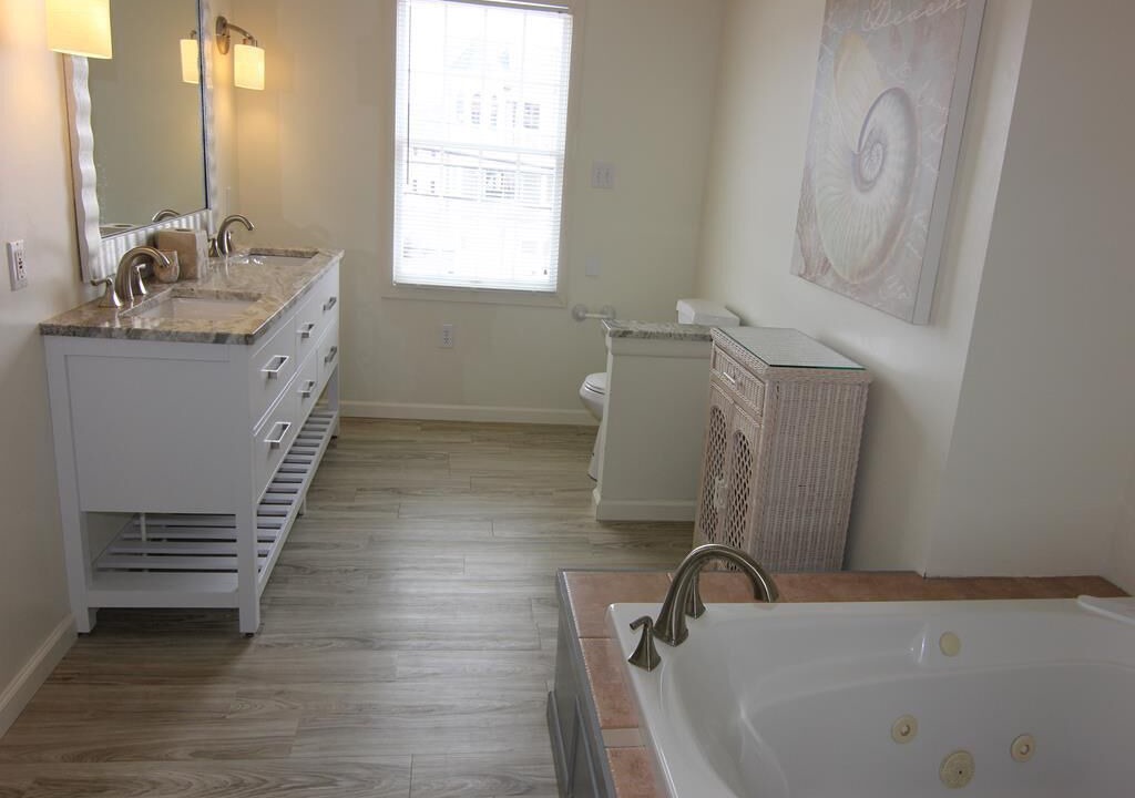 Photo of Bathroom in Townsend's Inlet