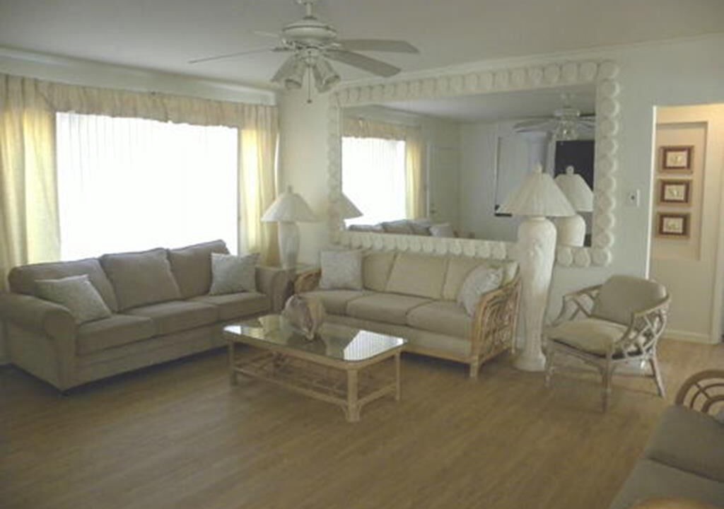 Photo of Livingroom in Townsend's Inlet