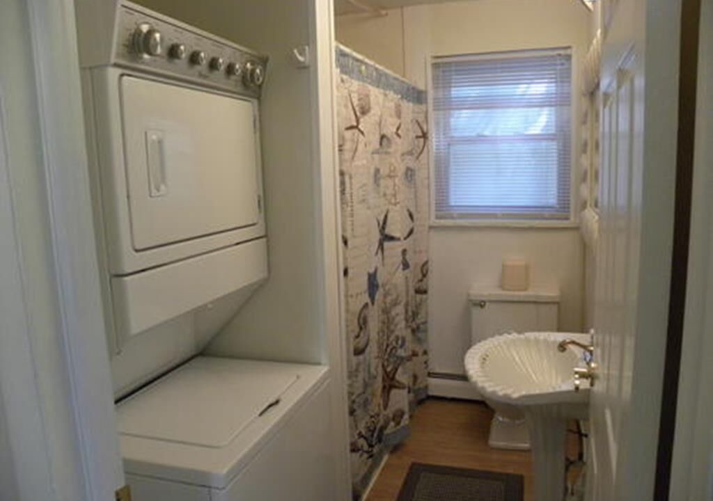 Photo of Bathroom in Townsend's Inlet