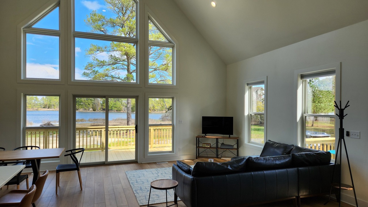 Photo of Livingroom in Marion Station