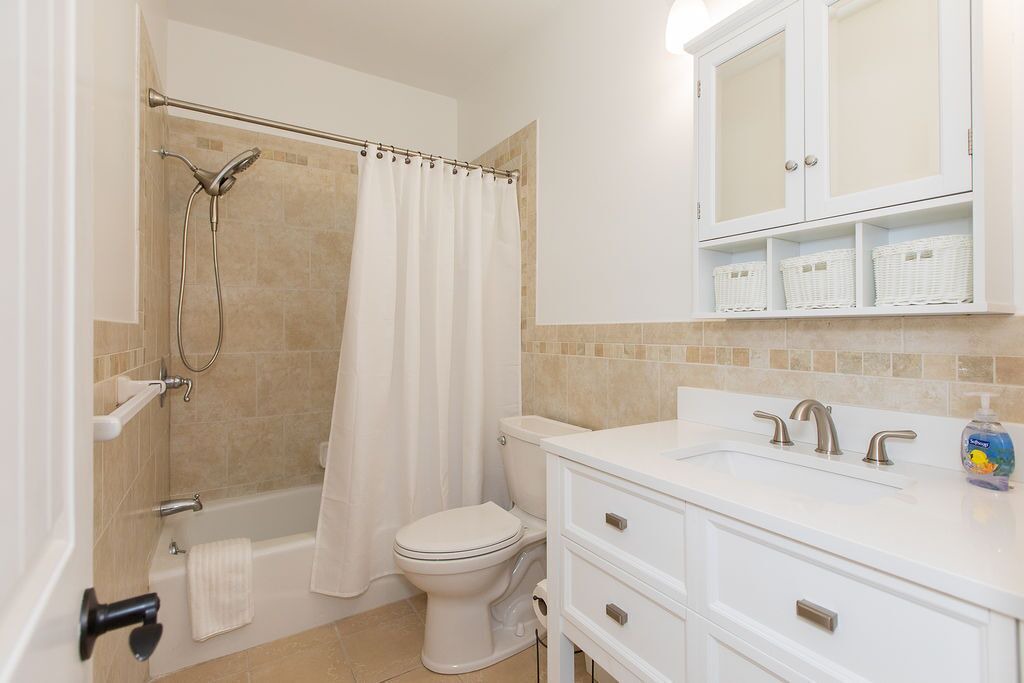 Photo of Bathroom in Admiral Estates