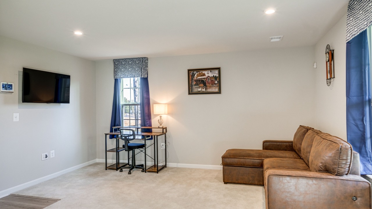 Photo of Livingroom in Dale City