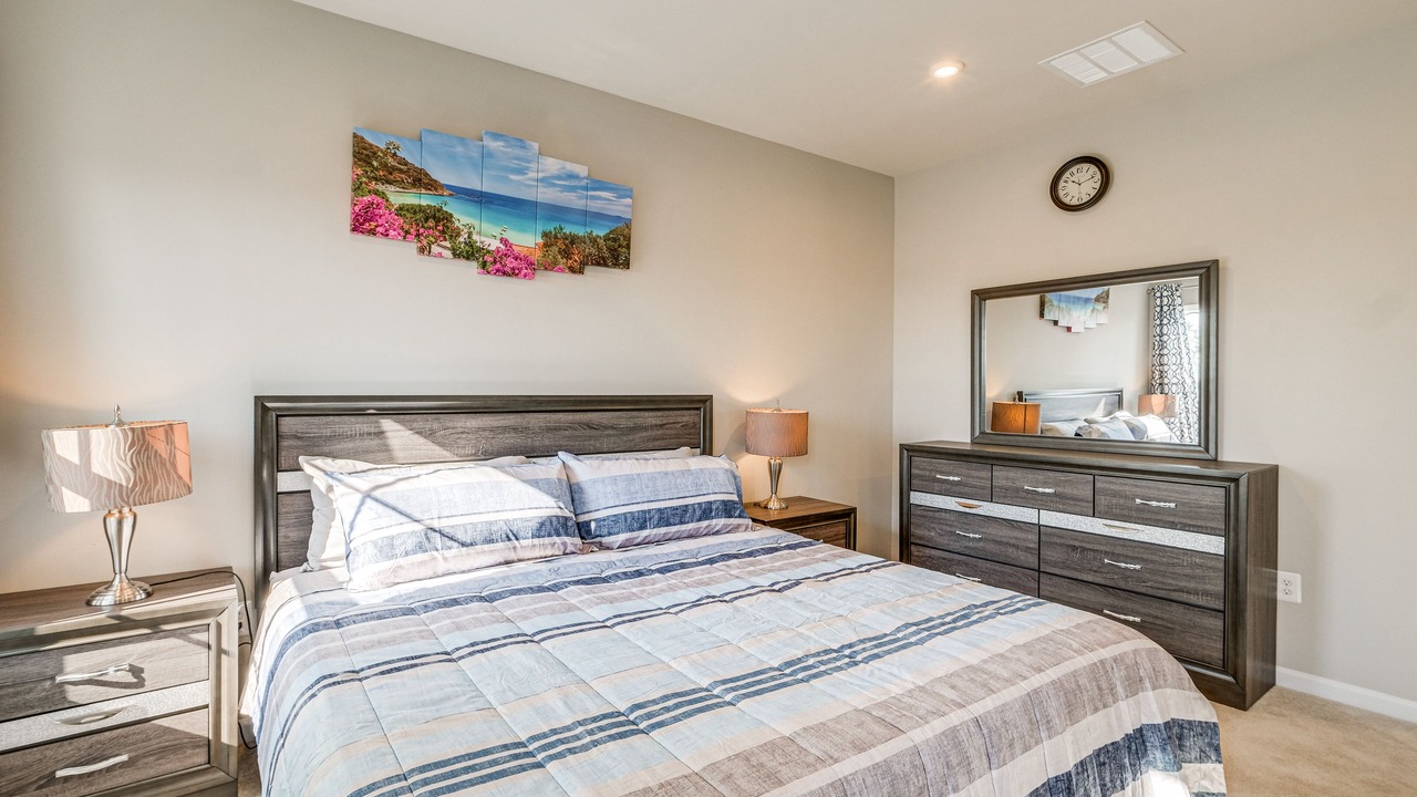 Photo of Bedroom in Dale City