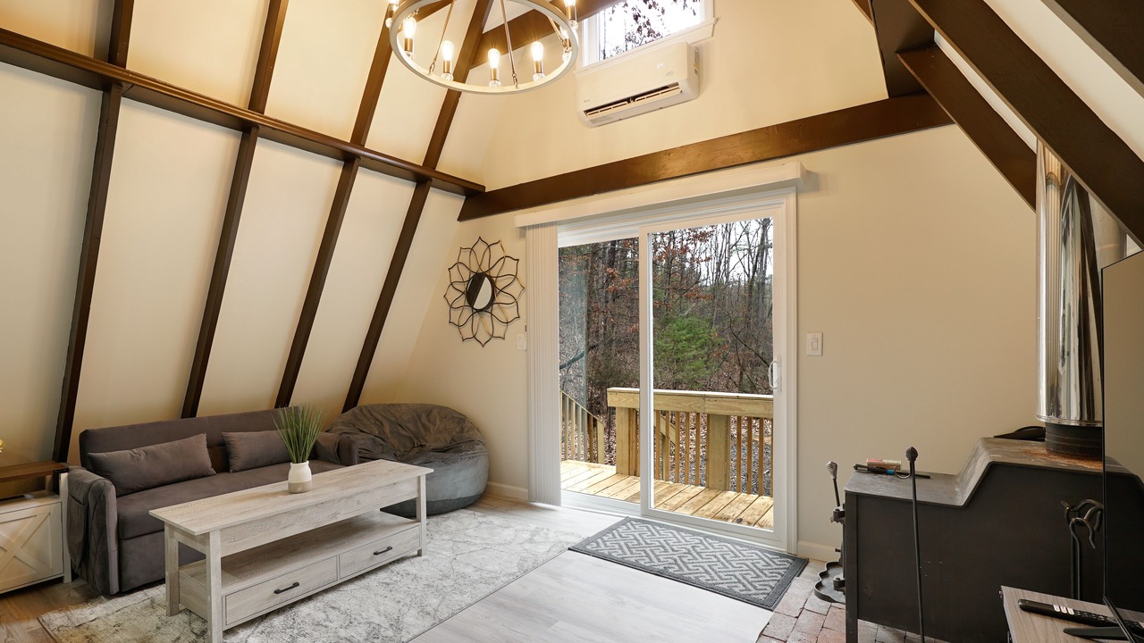 Photo of Livingroom in Mount Jackson