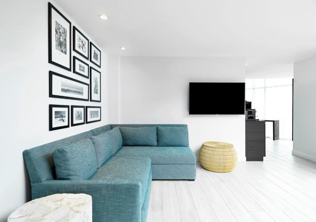 Photo of Livingroom in Long Branch