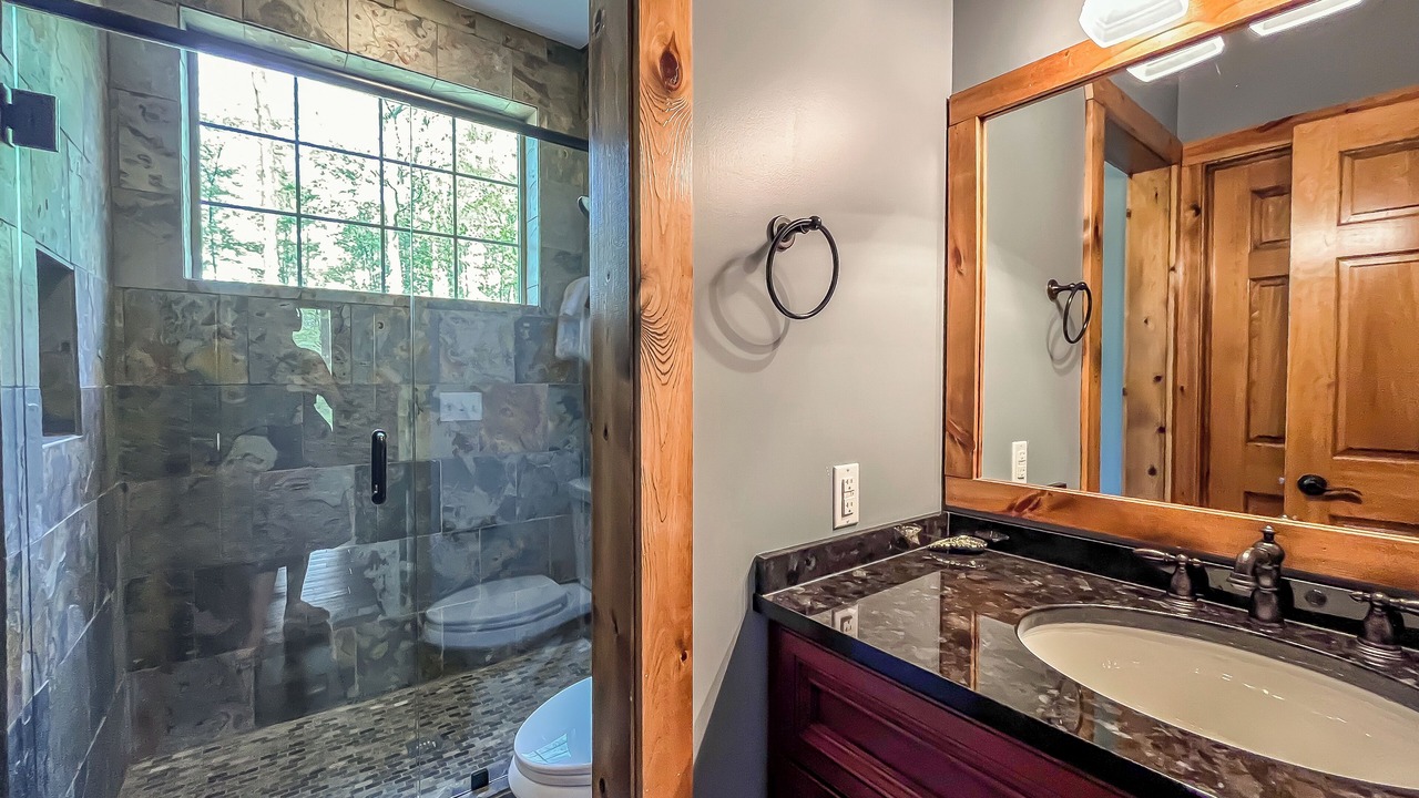 Photo of Bathroom in North Glade Hills