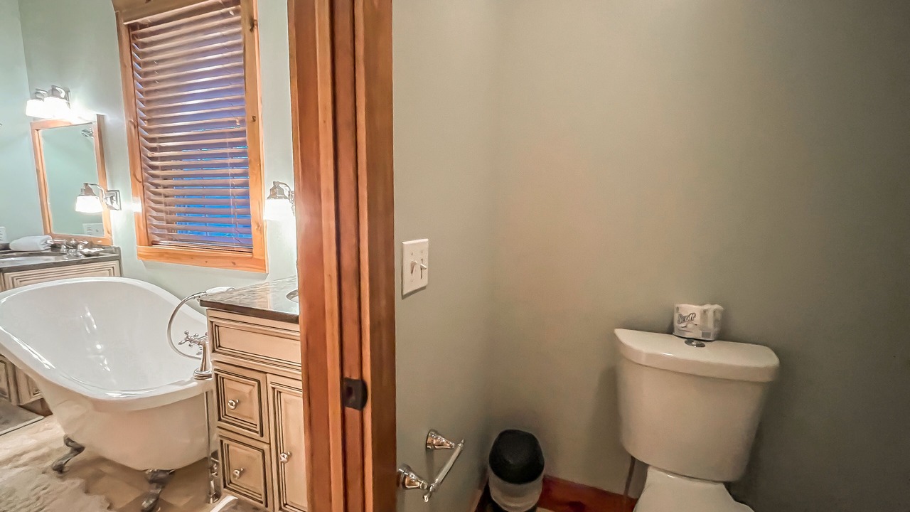 Photo of Bathroom in North Glade Hills
