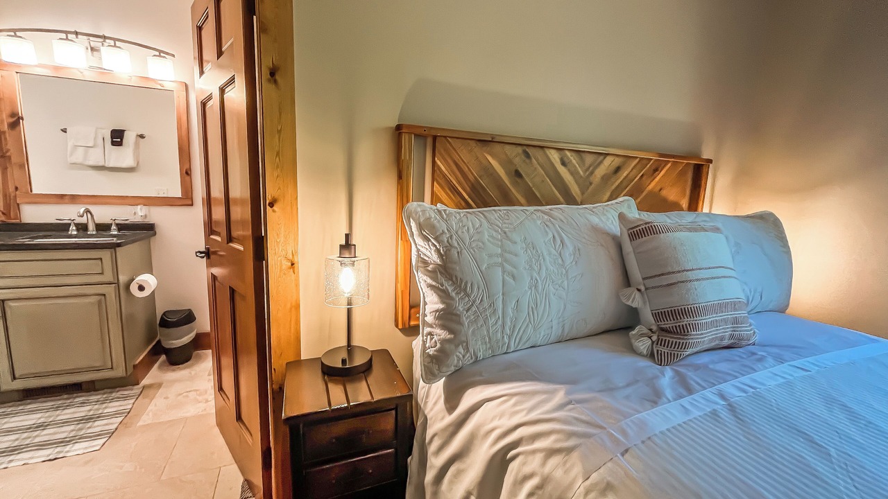 Photo of Bedroom in North Glade Hills