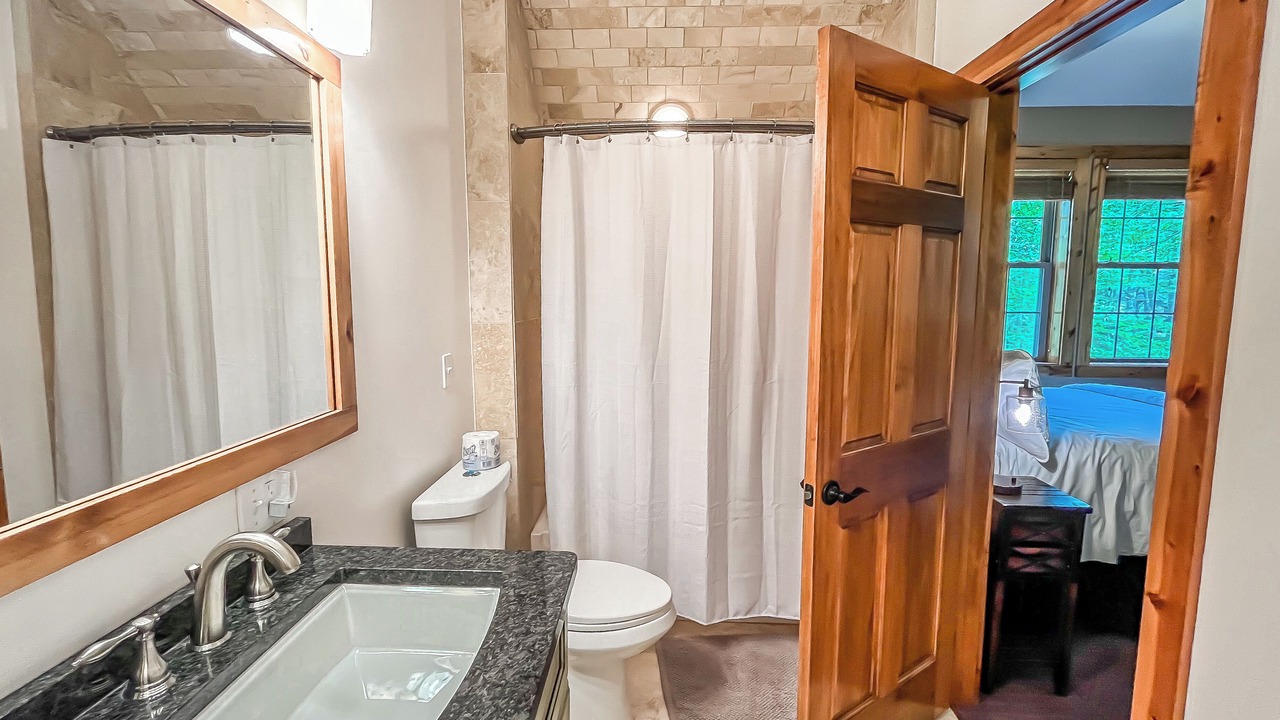 Photo of Bathroom in North Glade Hills