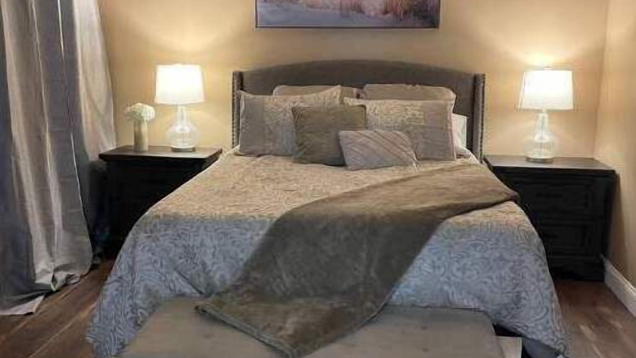 Photo of Bedroom in Woodridge