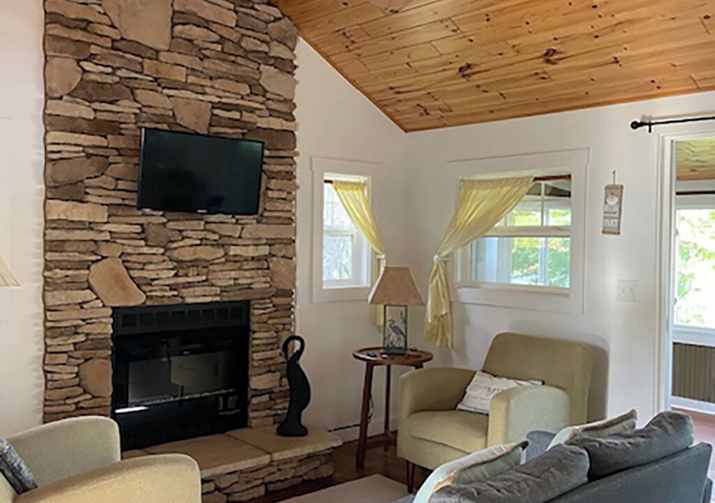 Photo of Livingroom in Lakeview