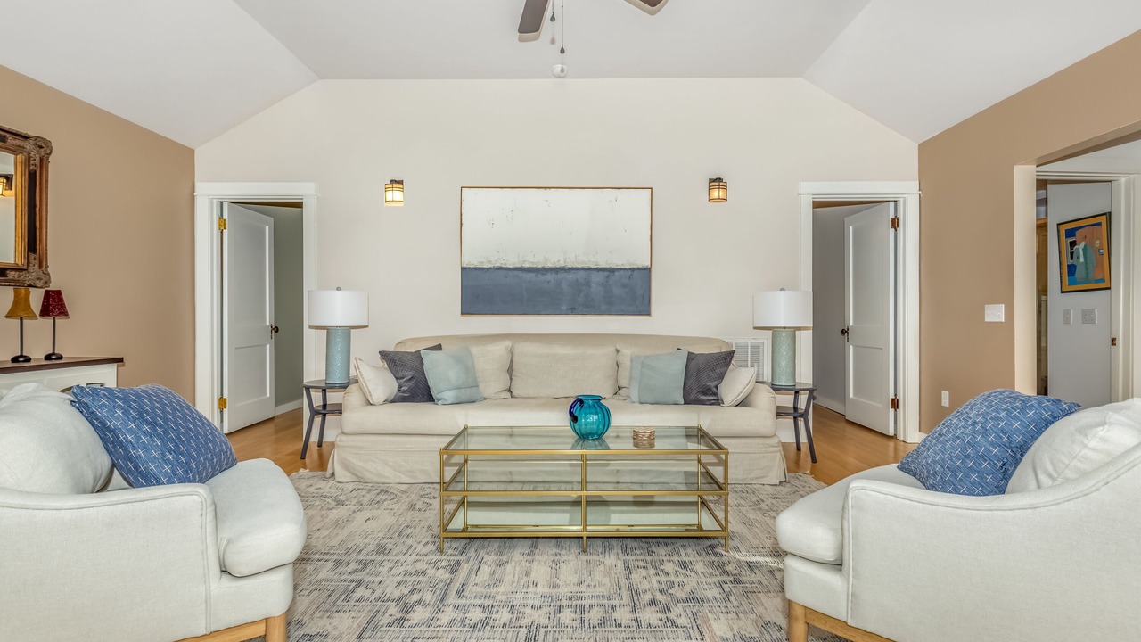 Photo of Livingroom in Accord