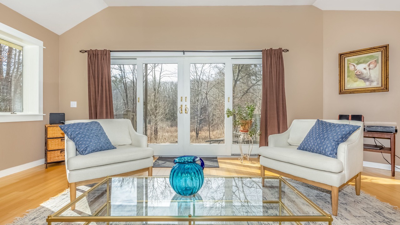 Photo of Livingroom in Accord