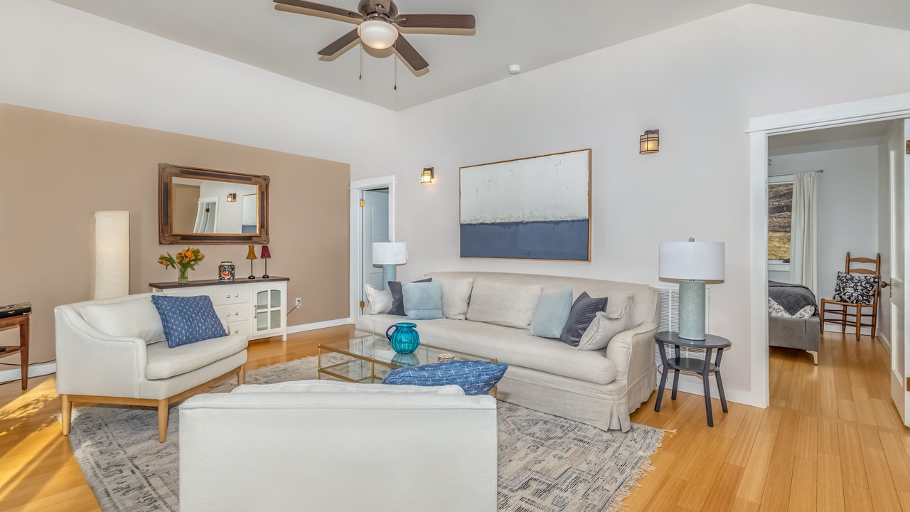 Photo of Livingroom in Accord