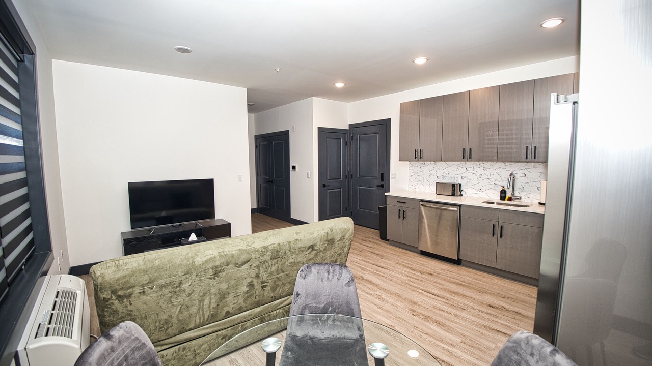 Photo of Livingroom in West New York