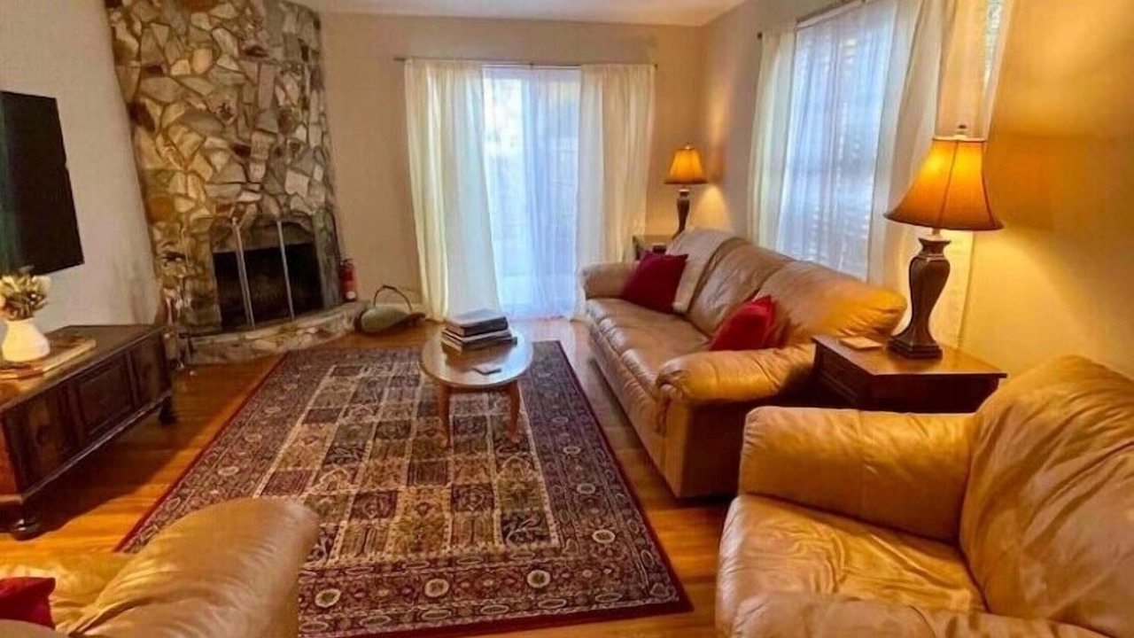Photo of Livingroom in Wheeling