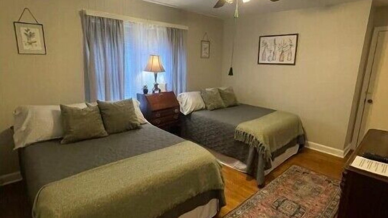 Photo of Bedroom in Wheeling
