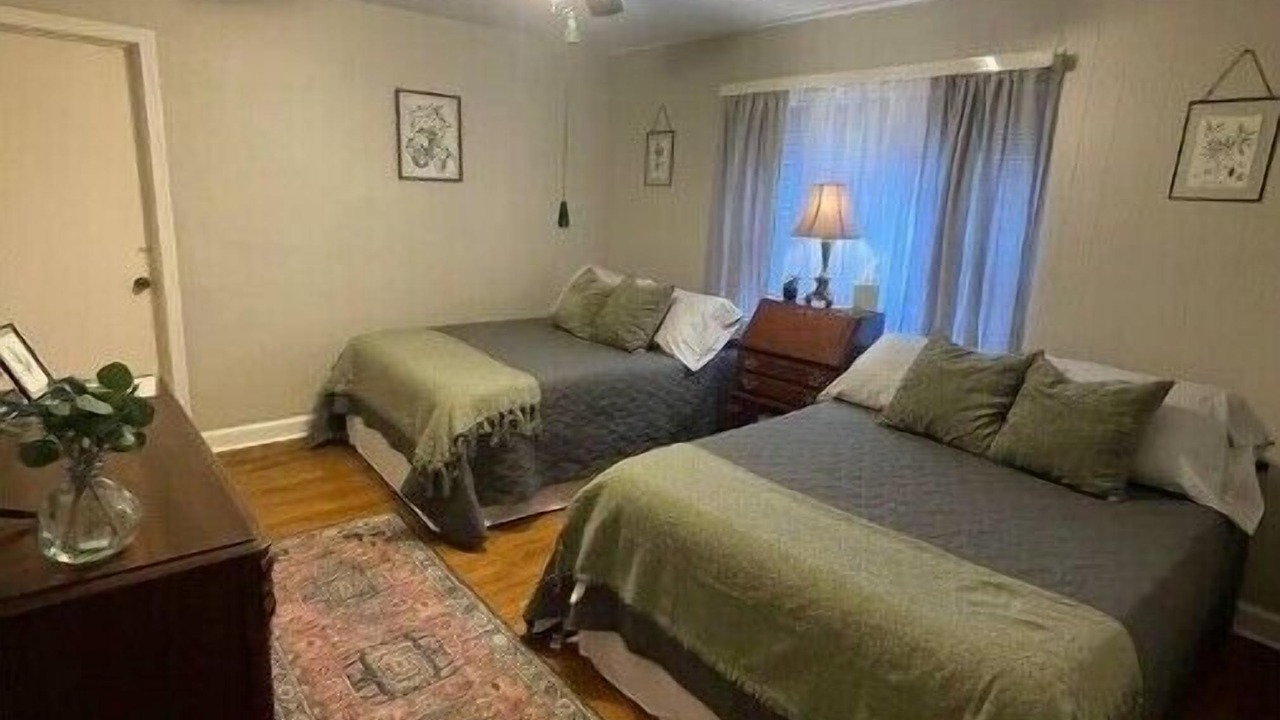 Photo of Bedroom in Wheeling
