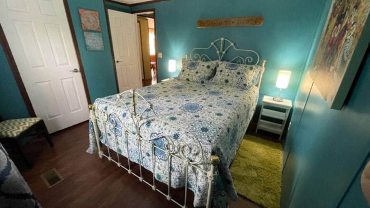 Photo of Bedroom in South Pittsburg