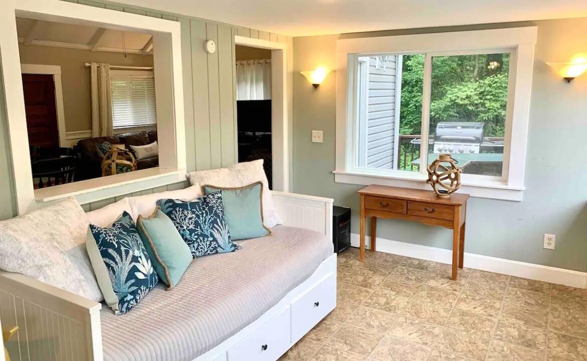 Photo of Livingroom in Milford