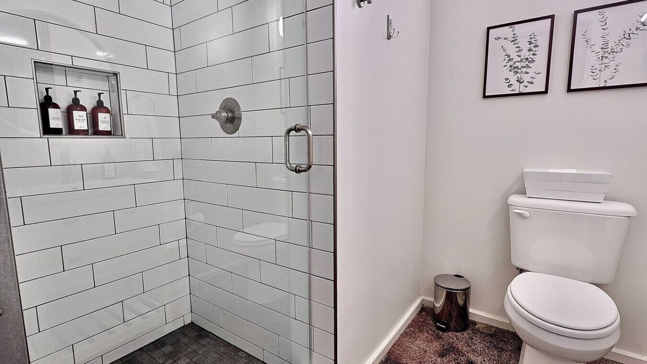 Photo of Bathroom in Old City