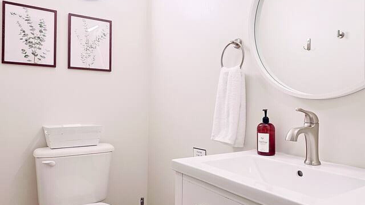 Photo of Bathroom in Old City
