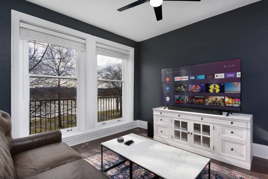 Photo of Livingroom in Harrisburg - Hershey