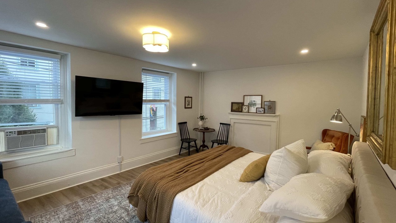 Photo of Bedroom in Manayunk