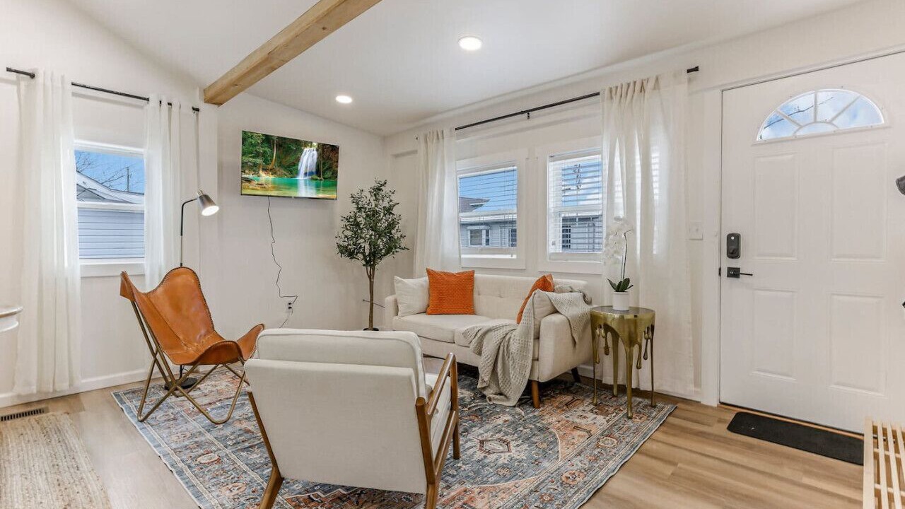 Photo of Livingroom in Buckeye Lake