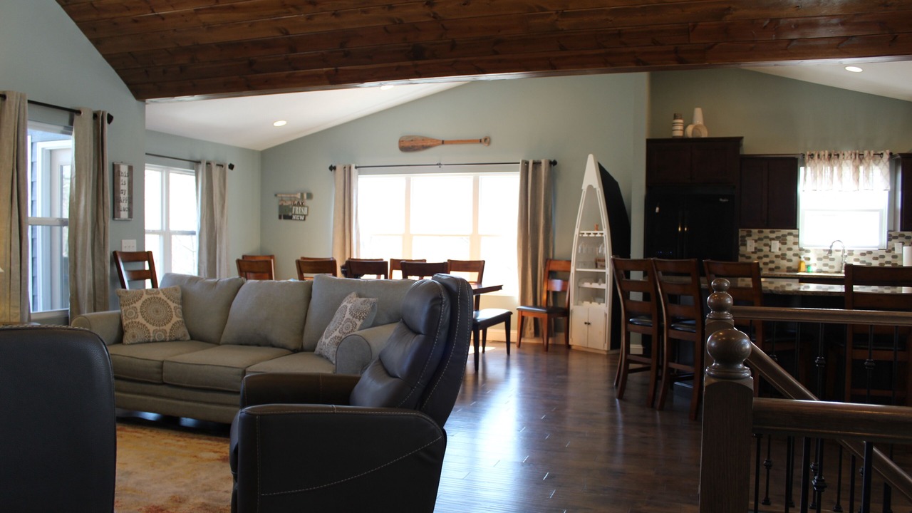 Photo of Livingroom in Lakeside Estates