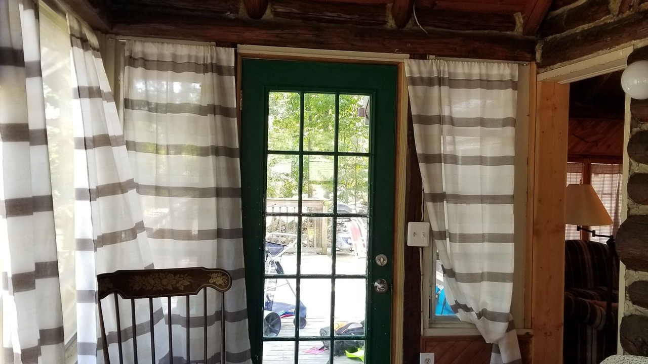 Photo of Livingroom in Hewitt