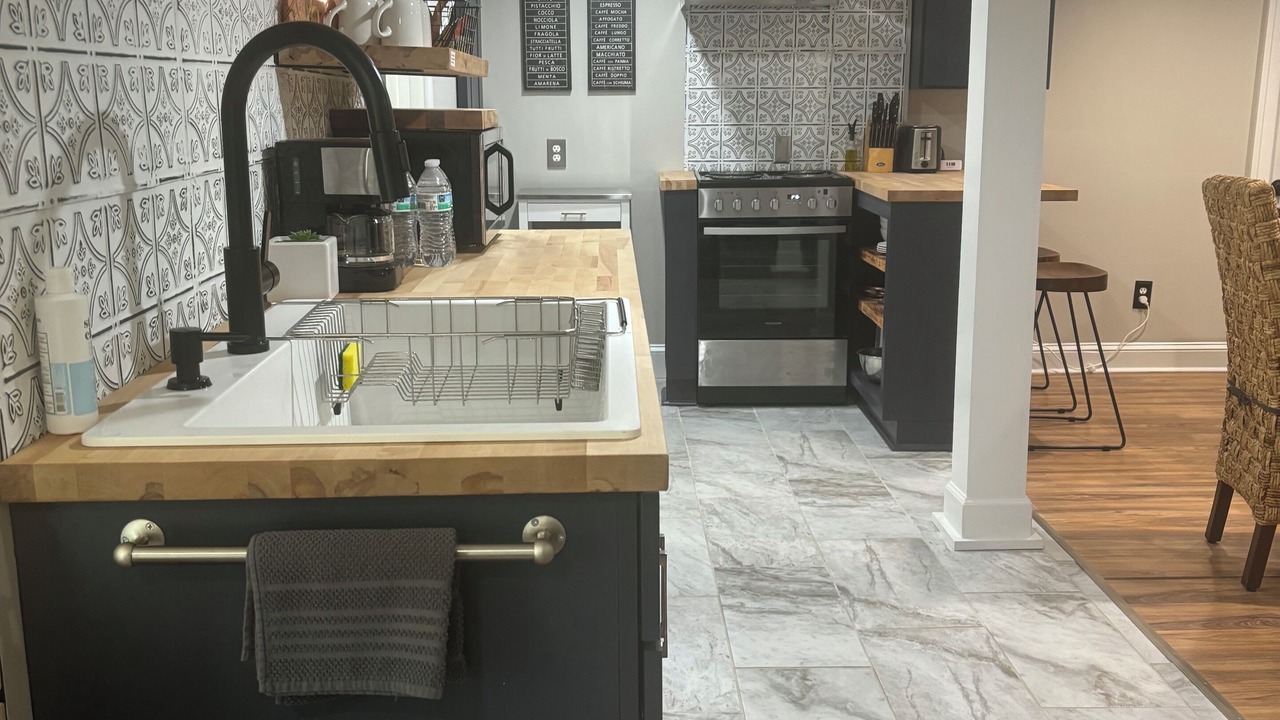 Photo of Kitchen in Arbutus