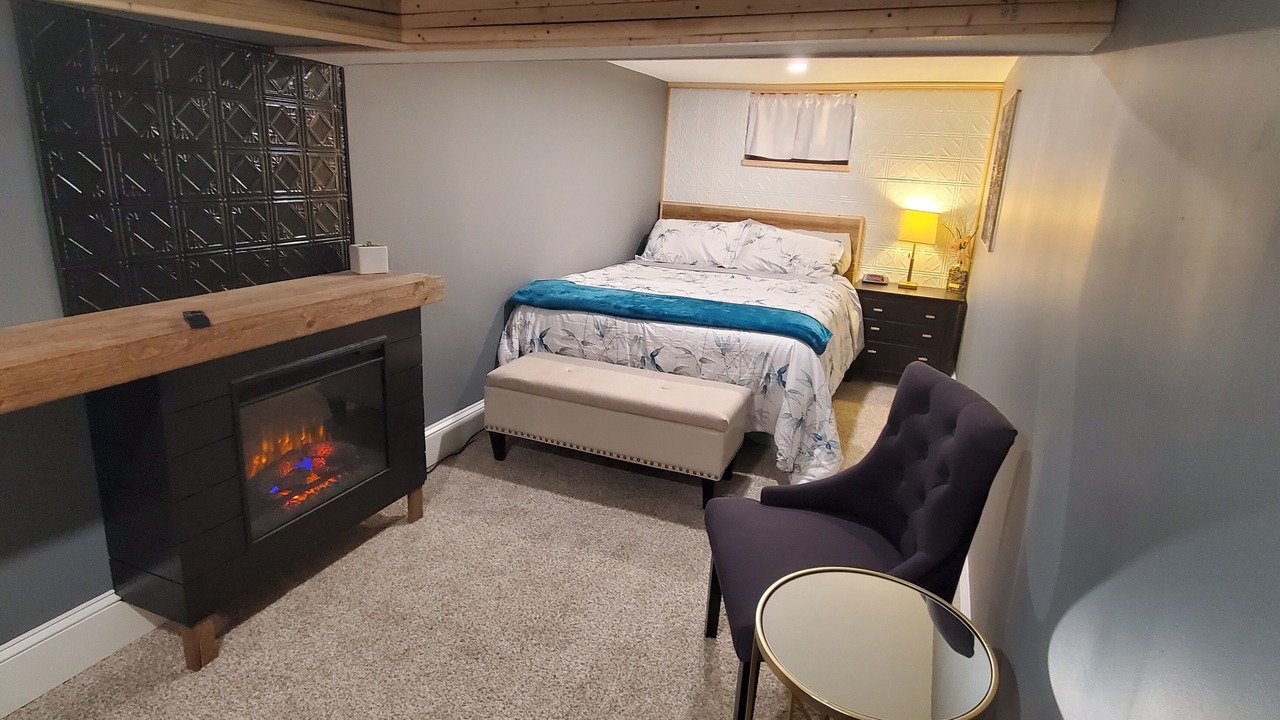 Photo of Bedroom in Arbutus
