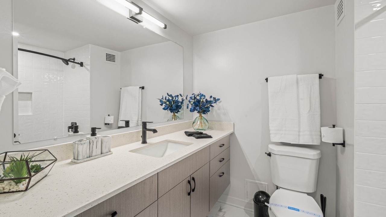 Photo of Bathroom in Aurora Highlands