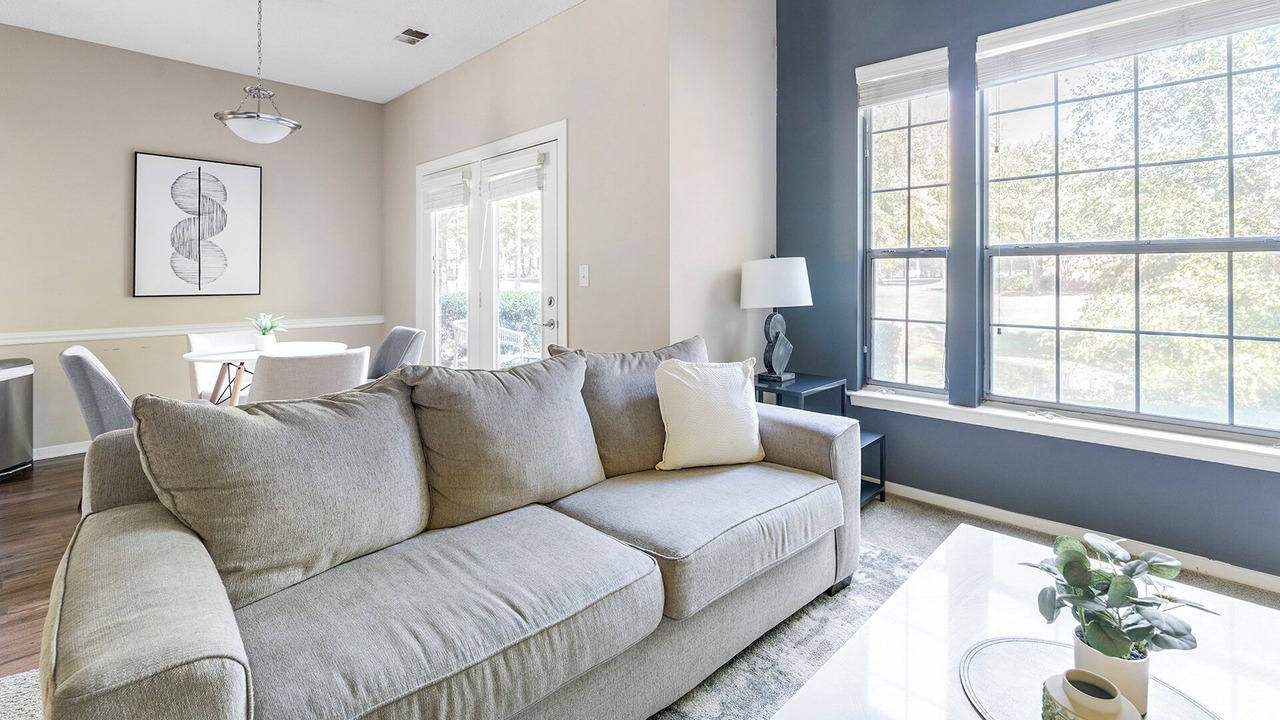 Photo of Livingroom in Germantown