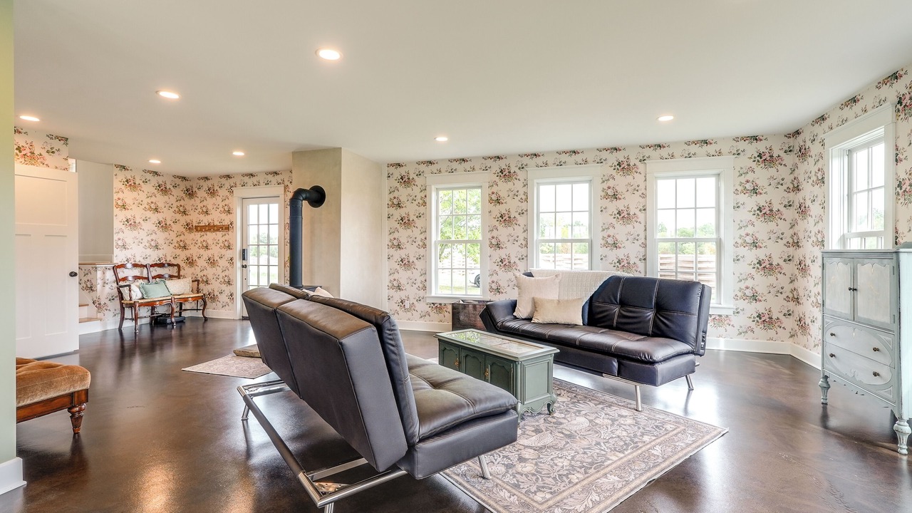 Photo of Livingroom in Peninsula