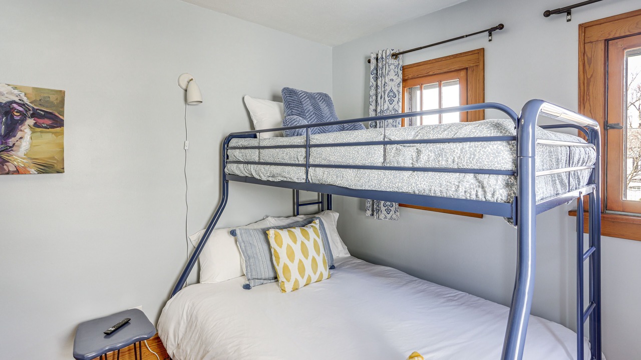 Photo of Bedroom in Lorain