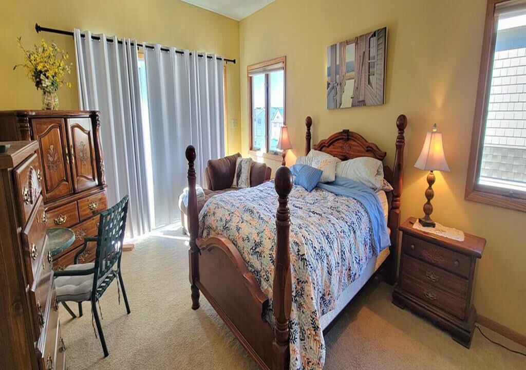 Photo of Bedroom in Townsend's Inlet