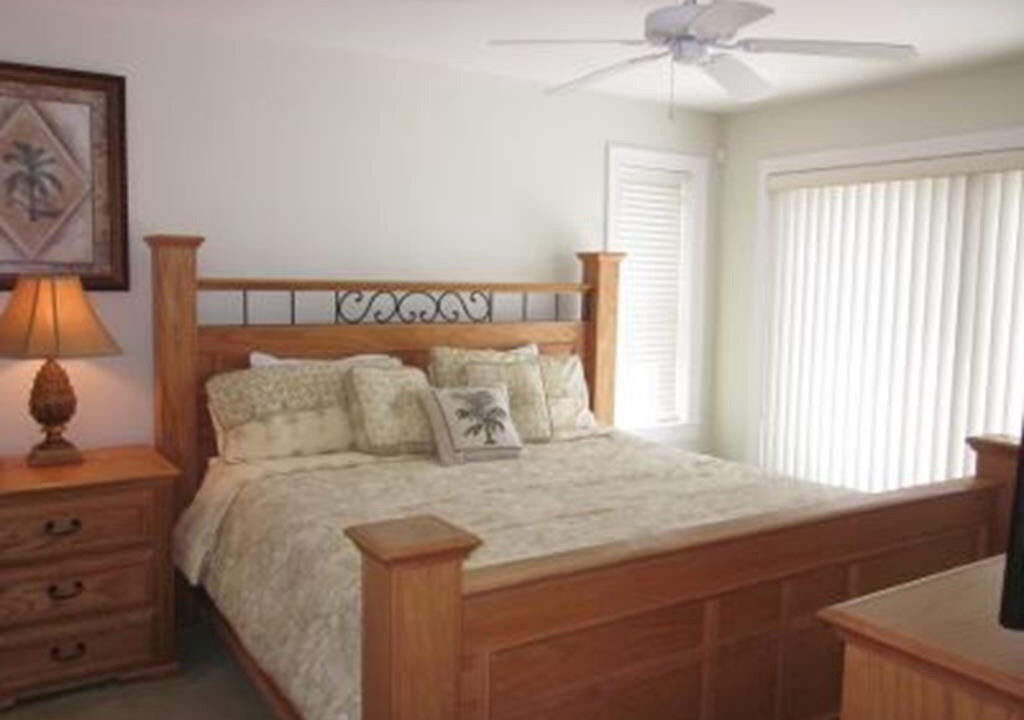 Photo of Bedroom in Townsend's Inlet